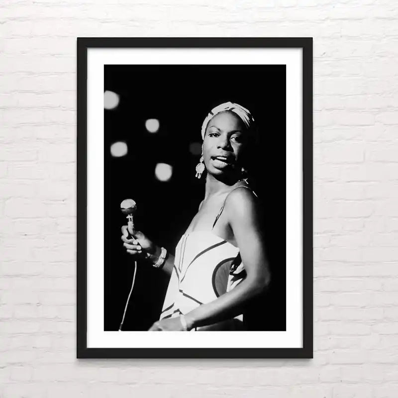 Póster de Nina Simone de Jazz en escena – impresión vibrante
