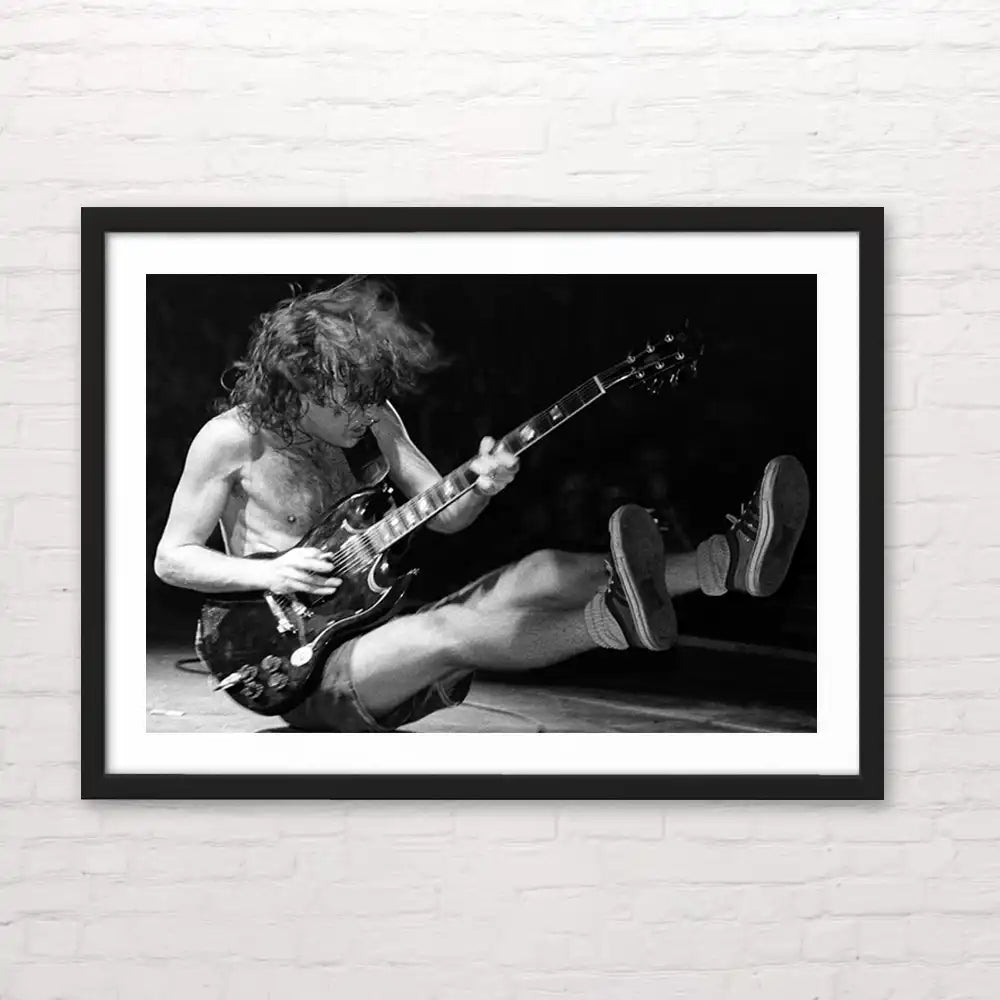 Póster decorativo de angus young – papel premium