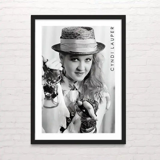 Póster de Cyndi Lauper con diseño moderno – impresión profesional