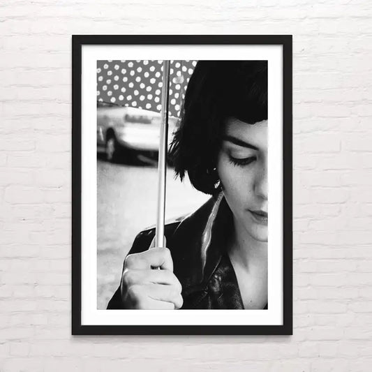 Póster de la película Amélie, clásico del cine francés ideal para amantes del cine y la decoración de espacios.