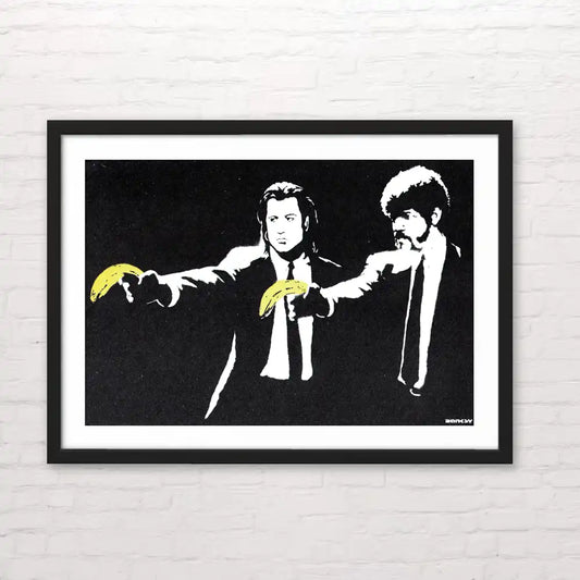 Póster de Banksy con mensaje social y stencil – diseño original. Pulp fiction